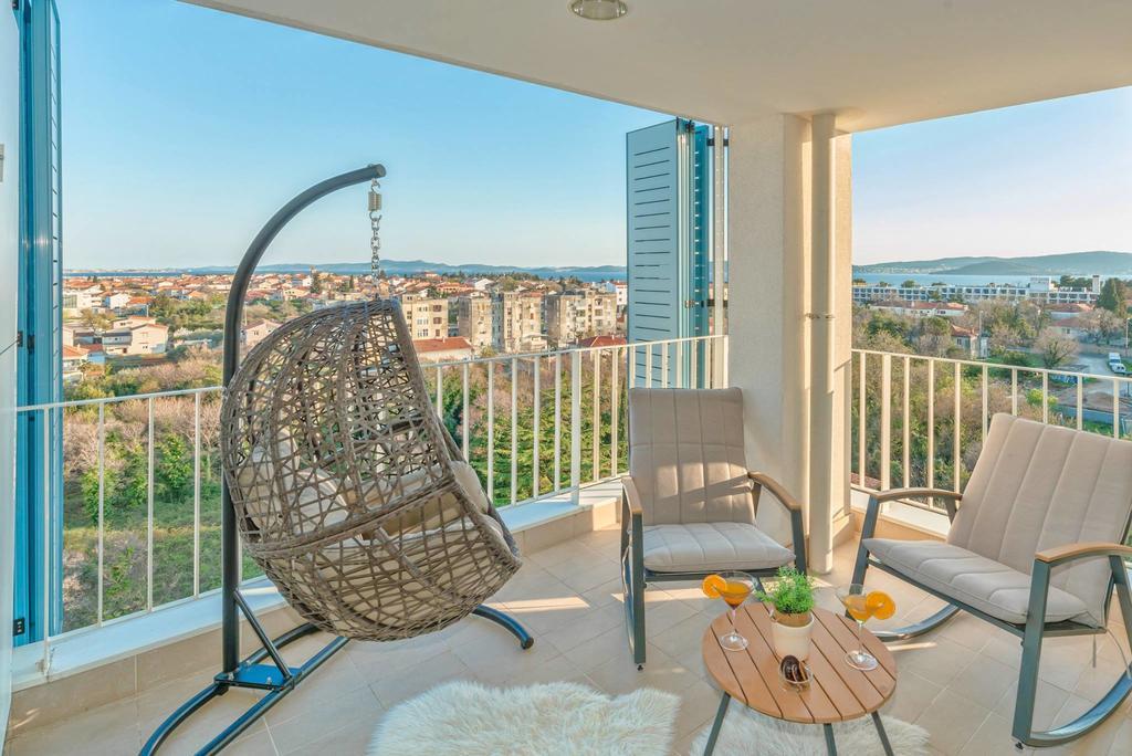 Sunset Penthouse With Jacuzzi And Seaview